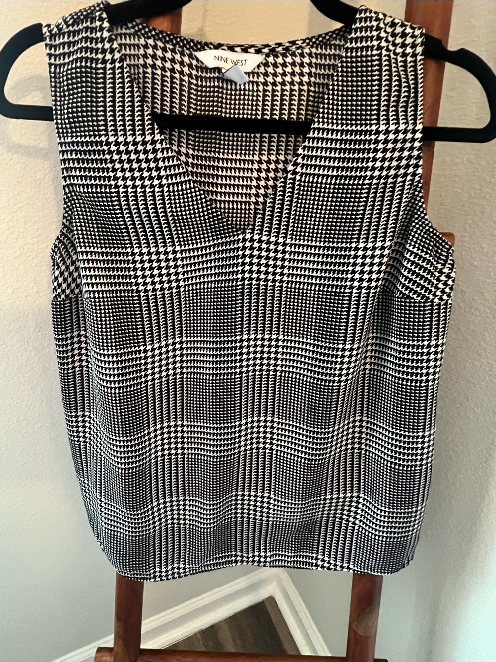 Nine West Black and White Houndstooth women's blouse